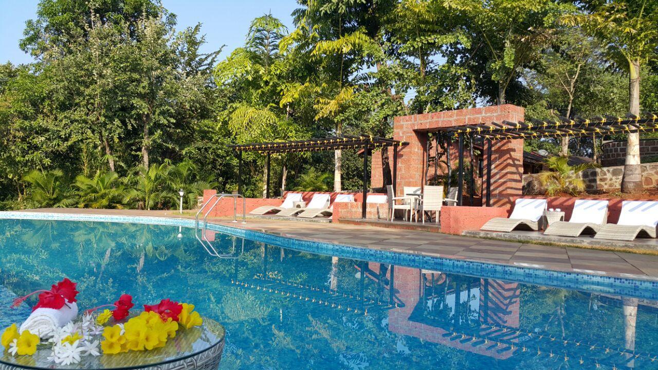 Cherilyn Monta Resort - Ratnagiri Vatul Kültér fotó