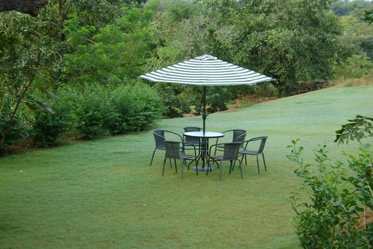 Cherilyn Monta Resort - Ratnagiri Vatul Kültér fotó