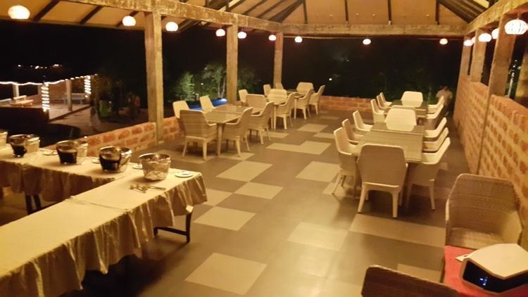Cherilyn Monta Resort - Ratnagiri Vatul Kültér fotó