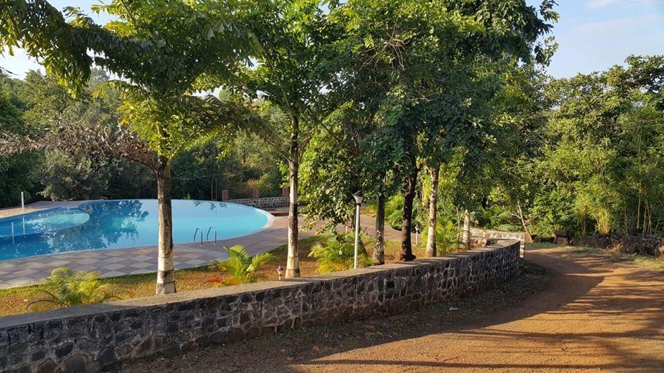 Cherilyn Monta Resort - Ratnagiri Vatul Kültér fotó